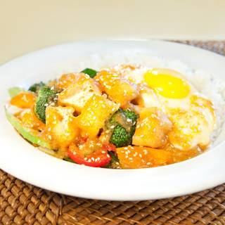 Curry Tofu Egg Veg Rice 咖喱豆腐蛋什菜飯